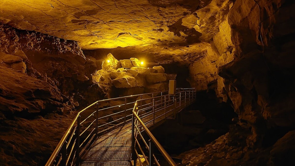 Cal Cave - Çal mağarası