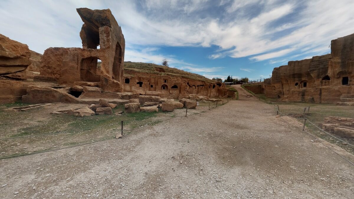 Dara Ancient City (Antik Dara Kenti)