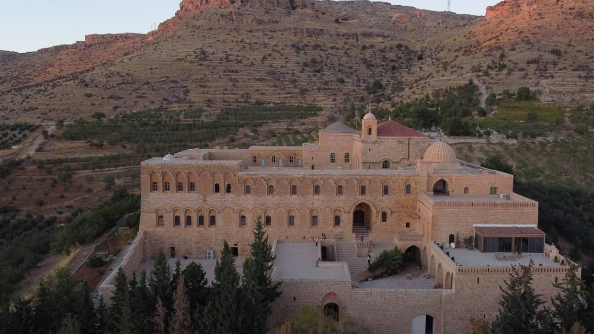 Deyrulzafaran Syriac Monastery (Deyrulzafaran Süryani Manastırı)
